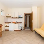 Apartment Dadic *