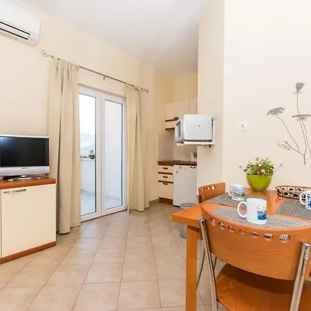 Dadic Apartment