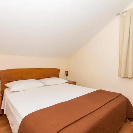 Dadic Apartment